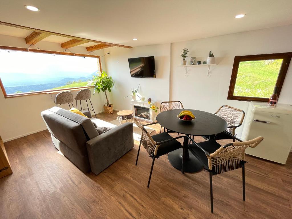Nela lodge